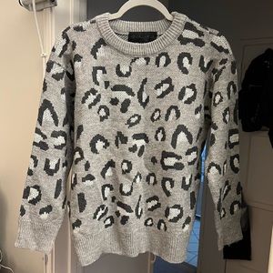 Kendall & Kylie Gray Black Leopard Animal Print Sweater Womens M